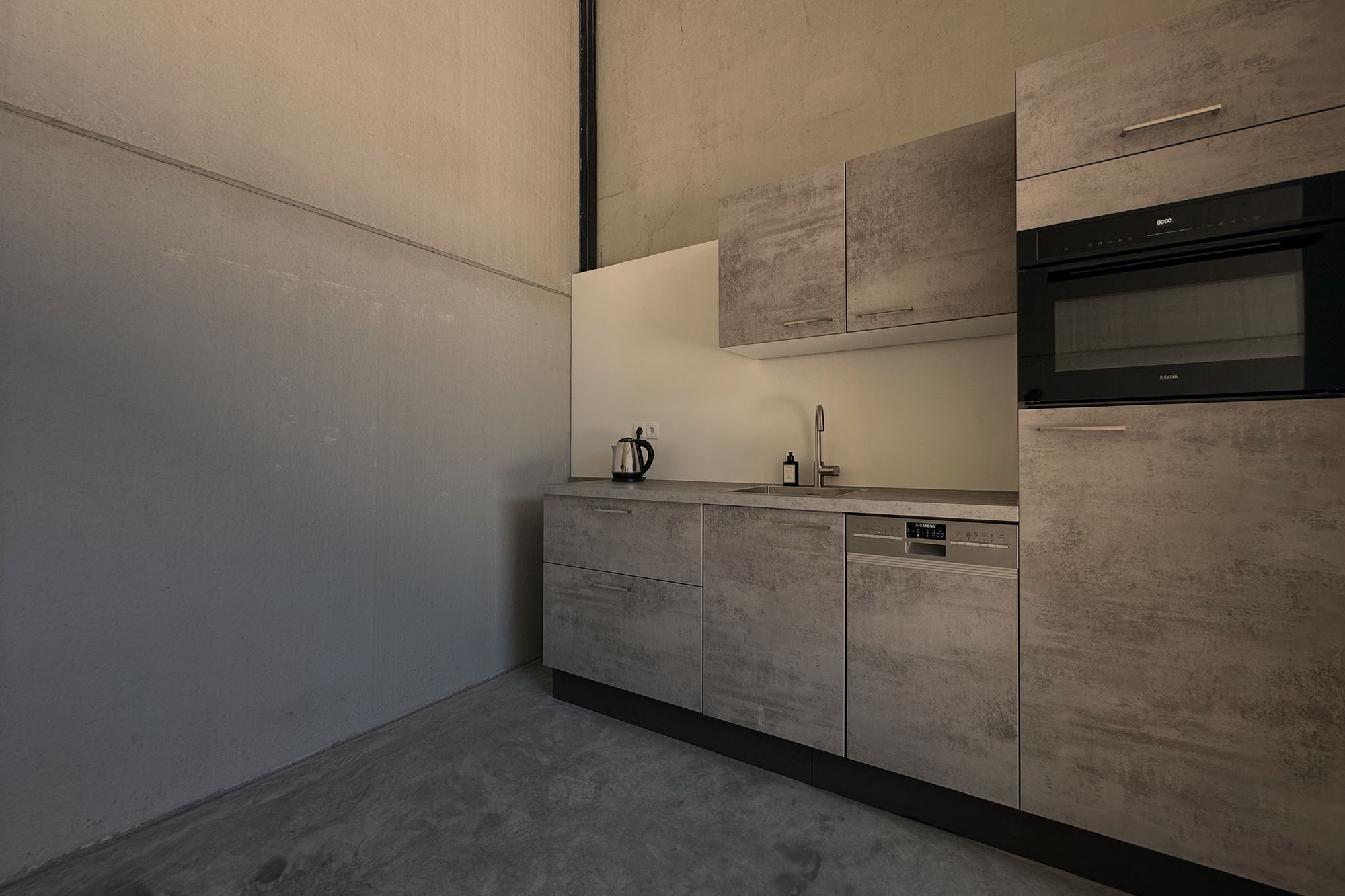 Aanbod   Aphroditestraat 1 05 Tilburg, Tilburg  Raimond Weenink Bedrijfsmakelaardij 0015 Screenshot 2024 11 28 at 10.46.