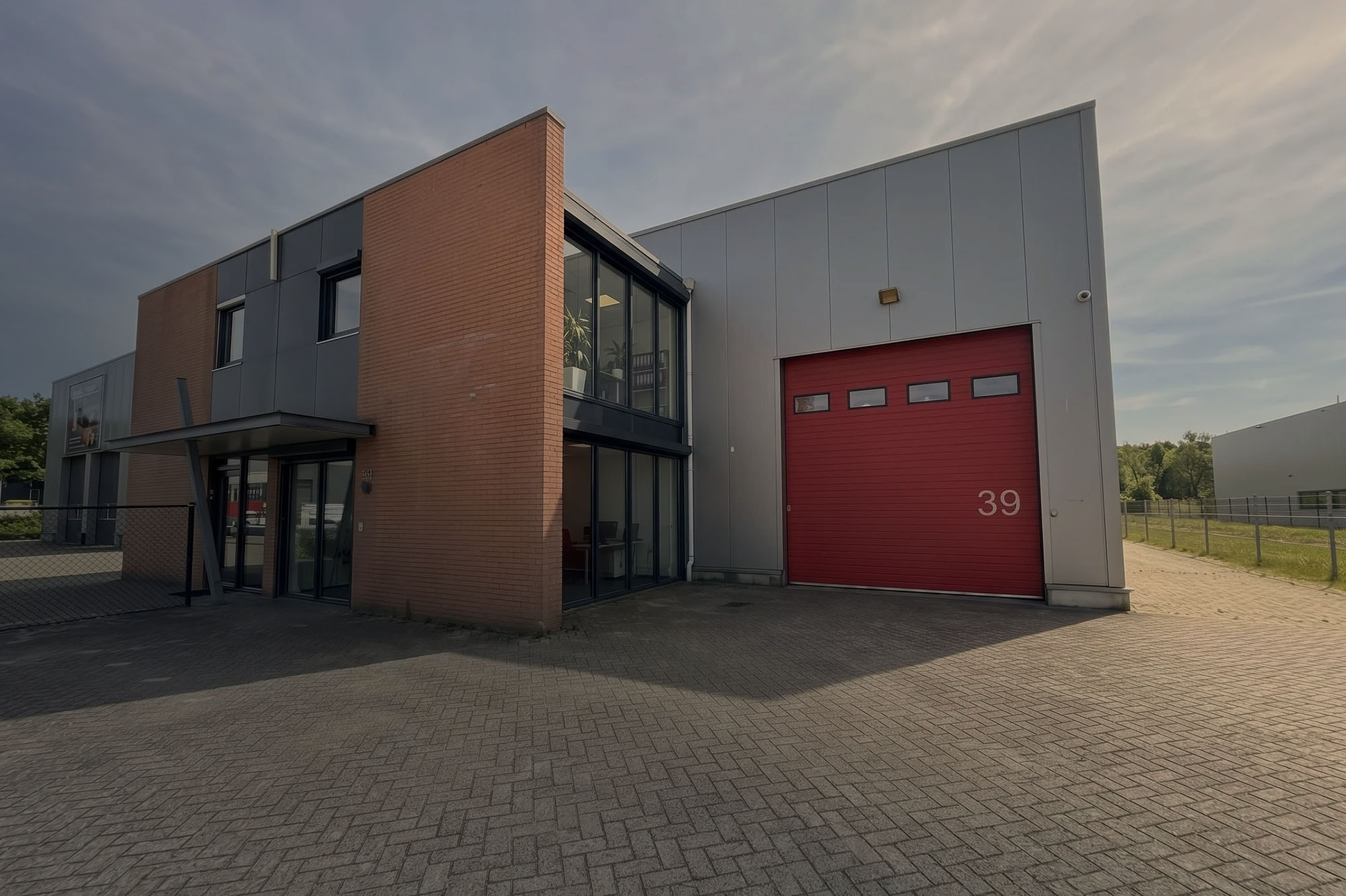 Aanbod Polluxstraat 39, Tilburg Raimond Weenink Bedrijfsmakelaardij 0013 Screenshot 2024 11 28 at 10.46.26
